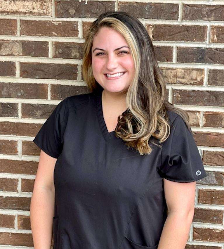 Lexi - Registered Dental Assistant in knoxville