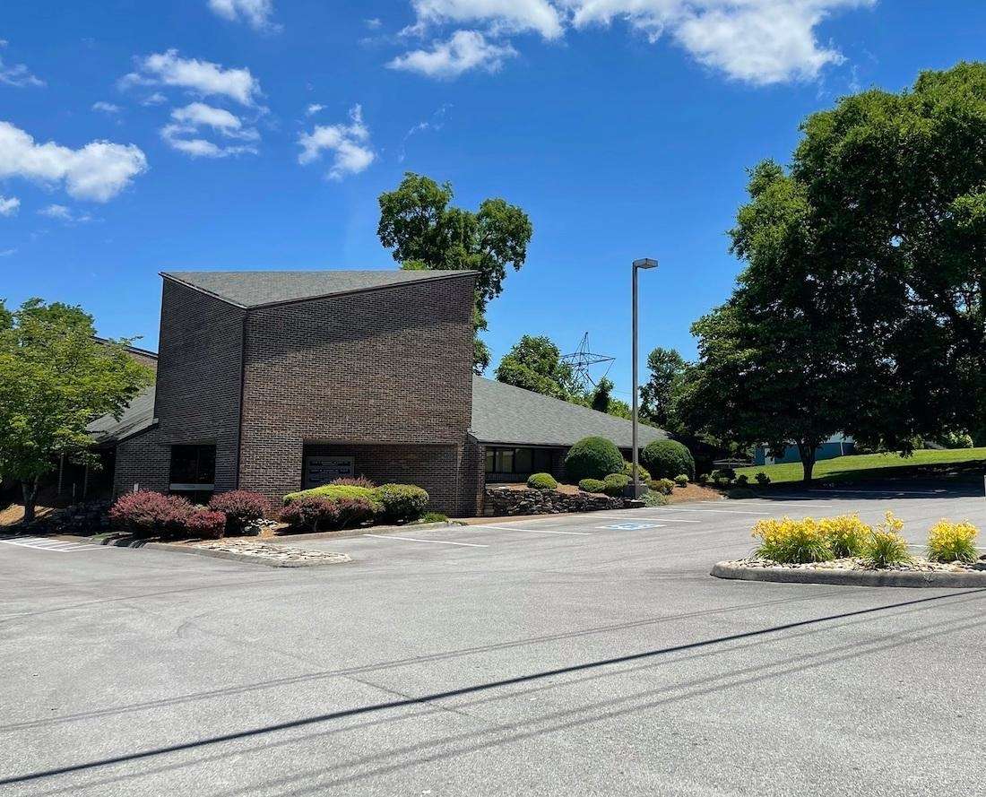 outside of bryant family dentistry in knoxville